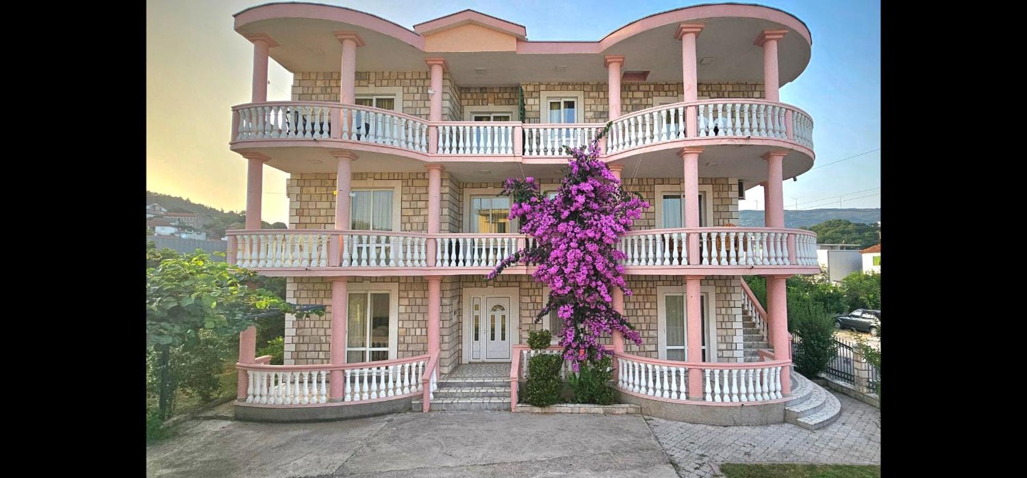 Kurt Apartaments Ulcinj Exterior photo